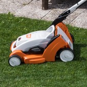 Аккумуляторная газонокосилка STIHL RМА 339 C