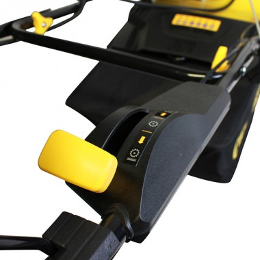 Бензиновый аэратор-скарификатор CHAMPION GSC5140-3