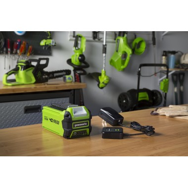 Аккумулятор Greenworks 40V 2Ач G40USB2 Li-ion с USB разъемом-1